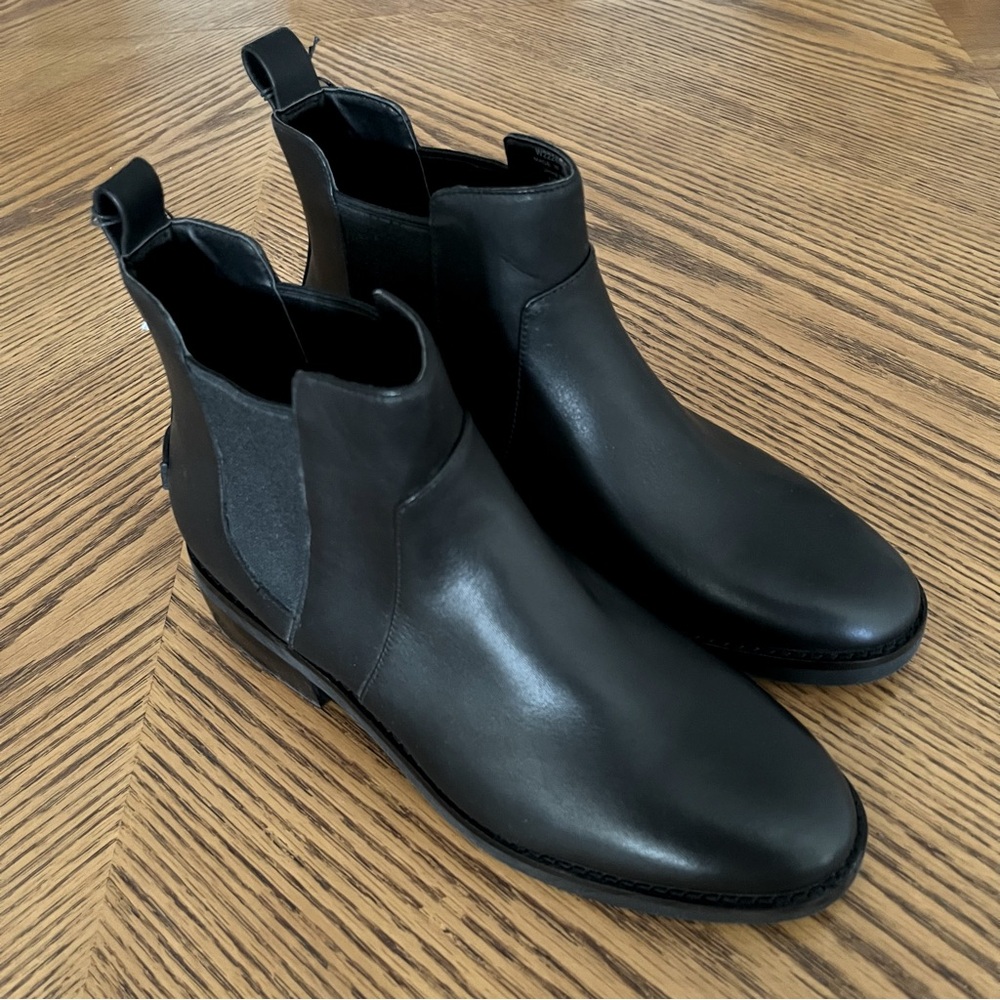 NEW COLE HAAN Nora Booties - Black